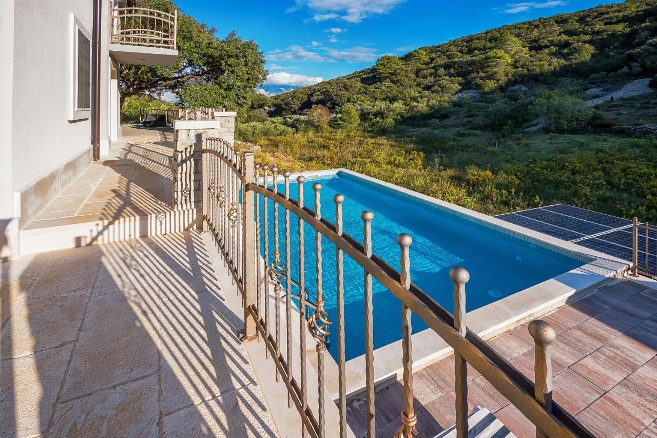 Holiday Home Beyla Pucisca Exterior foto