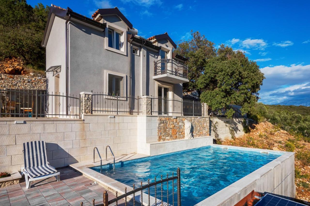 Holiday Home Beyla Pucisca Exterior foto