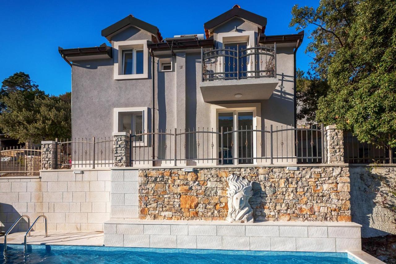 Holiday Home Beyla Pucisca Exterior foto