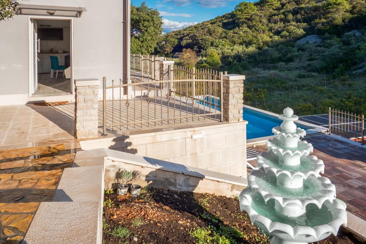 Holiday Home Beyla Pucisca Exterior foto