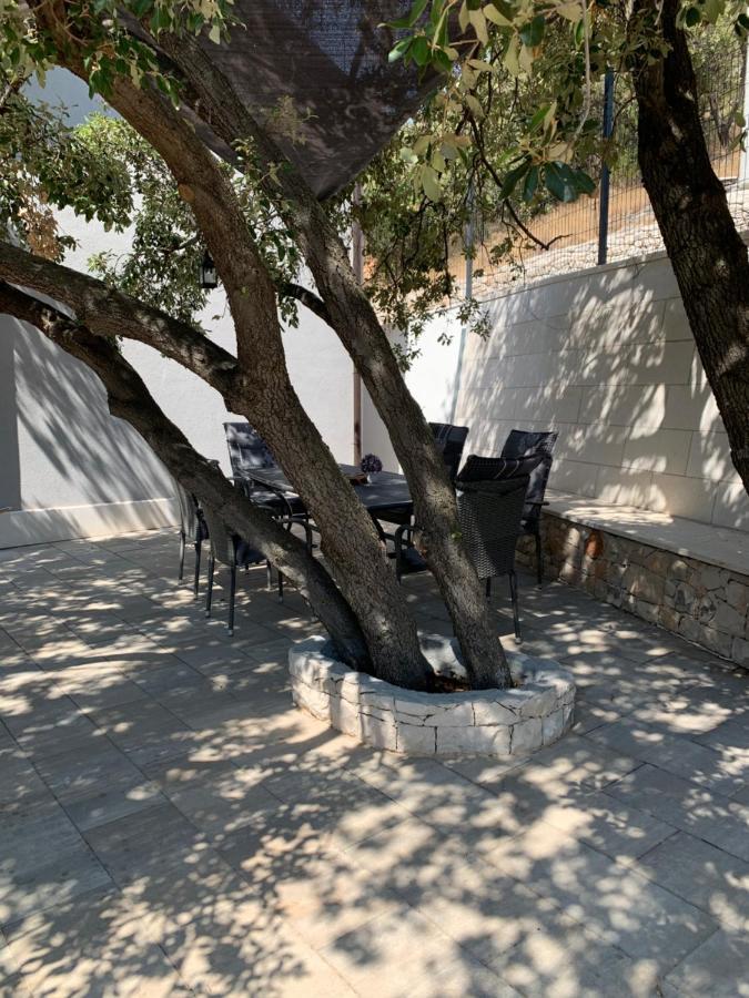 Holiday Home Beyla Pucisca Exterior foto