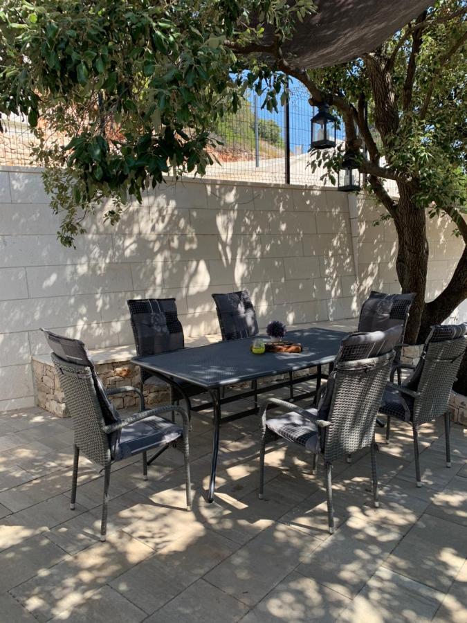 Holiday Home Beyla Pucisca Exterior foto